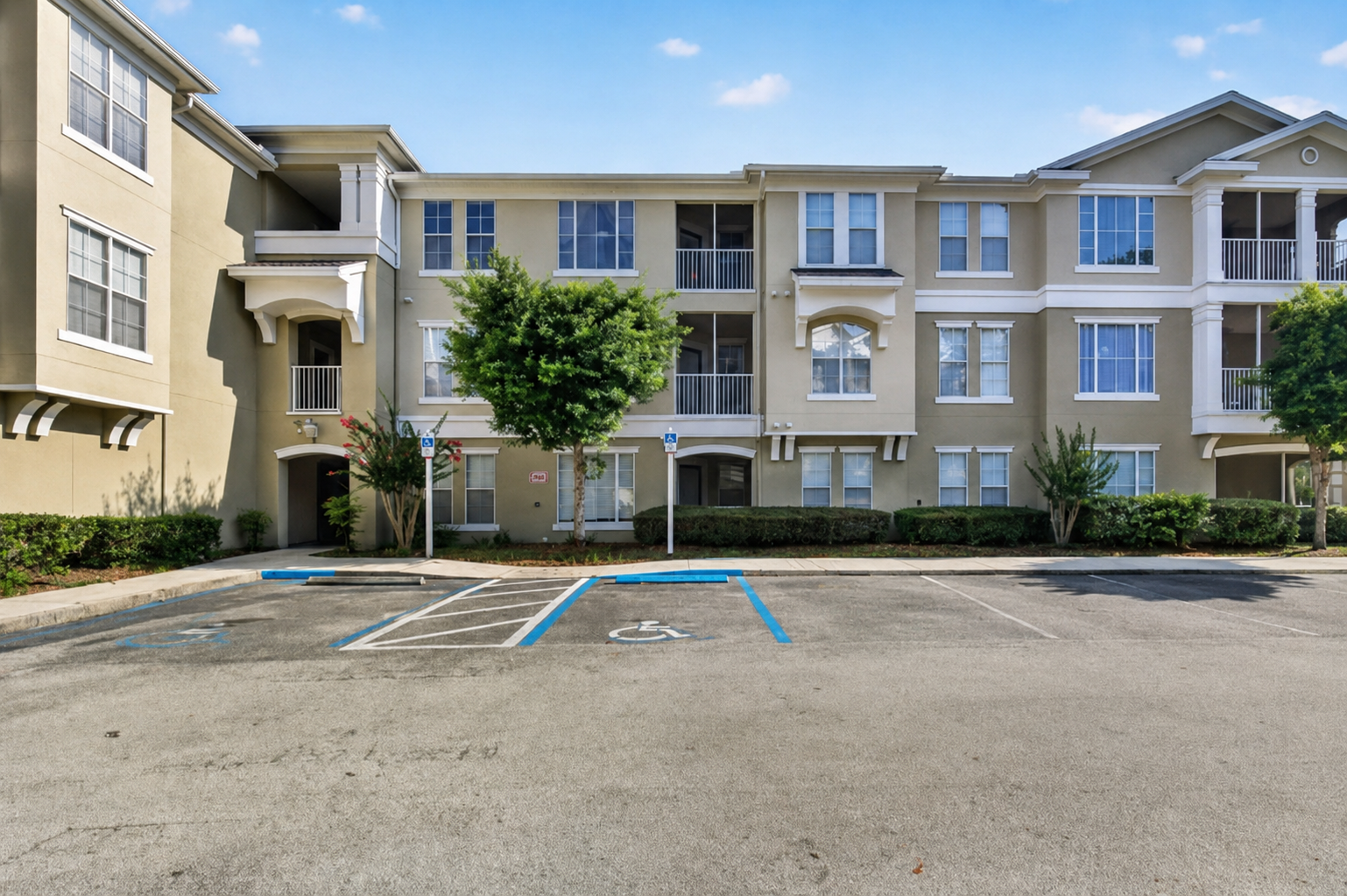8290 Gate Parkway West - 1